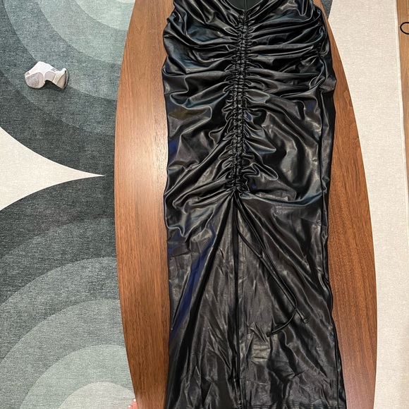 Club L ruched midi skirt - Picture 3 of 7